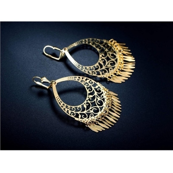 Gold 18k Gold Plated Filigree Cut Out Drop Earrings - Picture 4 of 4